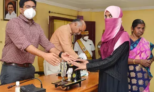 நெல்லை மாவட்ட மக்கள் குறை தீர்க்கும் கூட்டத்தில் 300க்கும் மேற்பட்ட மனுக்கள்