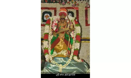 மதுரையில் கள்ளழகர் தசாவதார நிகழ்ச்சி: விடியும் வரை பக்தர்கள் தரிசனம்