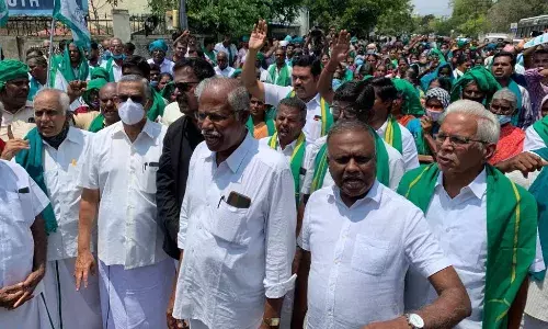 பசுமைவழிச் சாலைக்கு எதிர்ப்பு: கோவை விவசாய கூட்டமைப்பினர் ஆர்ப்பாட்டம்