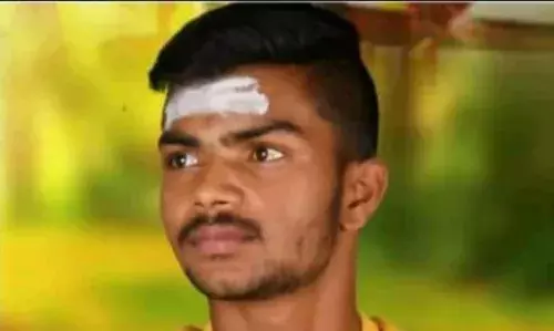 மதுரை அருகே கல்லூரி மாணவர் தூக்கிட்டுத் தற்கொலை