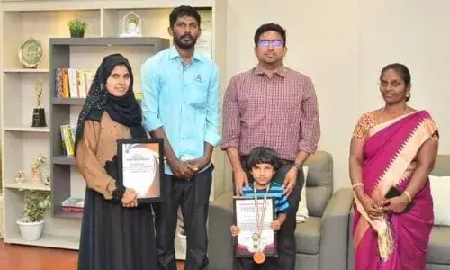 பாளையங்கோட்டை வேல்ஸ் வித்யாலயா பள்ளி மாணவி உலக சாதனை