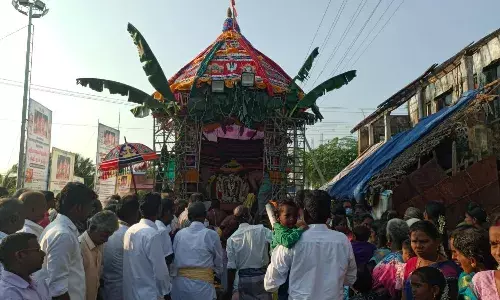 திருத்துறைப்பூண்டி அருகே வீர கோதண்டராம சுவாமி கோவில் திருத்தேரோட்டம்