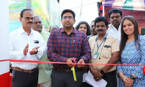 புதியதாக கட்டப்பட்ட  அரசு பள்ளி கட்டடங்களை திறந்து வைத்த ஆட்சியா்