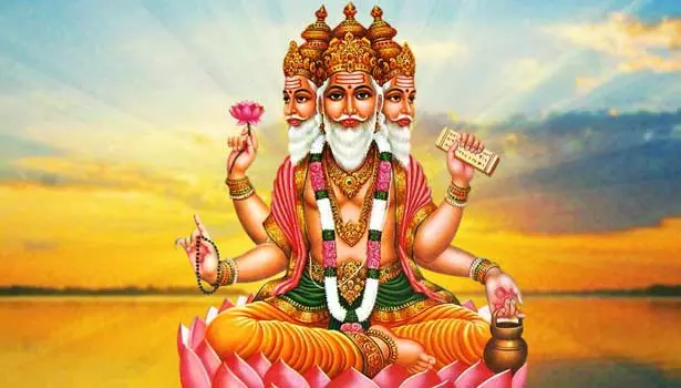 சித்திரை வியாழன் உங்களது தலையெழுத்து மாற பிரம்மதேவனை வழிபடுங்கள். சித்திரை வியாழன் உங்களது தலையெழுத்து மாற பிரம்மதேவனை வழிபடுங்கள்.