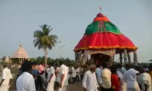 கரம்பயம் முத்துமாரியம்மன் கோவில் தேர் திருவிழா: பக்தர்கள் தரிசனம்