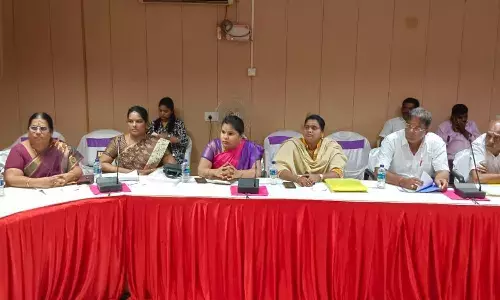கோவை மாநகராட்சி கிழக்கு மண்டல கூட்டத்தில் அதிகாரிகளுக்கு அறிவுரை