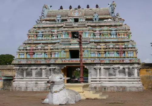 வெவ்வேறு பெயர்களுடன் பஞ்சலிங்கங்கள். ஐந்து சிவன். இரட்டை விநாயகர். வெவ்வேறு பெயர்களுடன் பஞ்சலிங்கங்கள். ஐந்து சிவன். இரட்டை விநாயகர்.