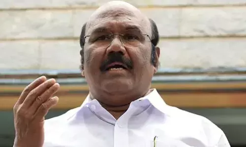 தமிழகத்தில் காவலர் முதல் ஆளுநர் வரை பாதுகாப்பு இல்லை: ஜெயக்குமார் தமிழகத்தில் காவலர் முதல் ஆளுநர் வரை பாதுகாப்பு இல்லை: ஜெயக்குமார்