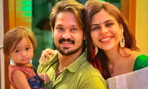 பல நாட்களாக தொல்லை அனுபவித்துவரும் நகுலின் மனைவி சுருதி போலீசில் புகார் பல நாட்களாக தொல்லை அனுபவித்துவரும் நகுலின் மனைவி சுருதி போலீசில் புகார்