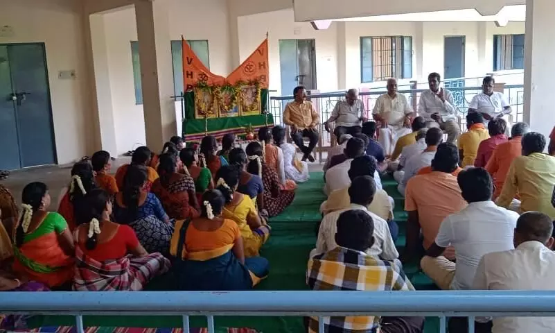 குமாரபாளையத்தில் விஷ்வ ஹிந்து பரிஷத் ஆலோசனை முகாம் குமாரபாளையத்தில் விஷ்வ ஹிந்து பரிஷத் ஆலோசனை முகாம்