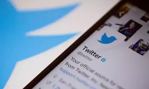 ட்விட்டர் நிறுவனம் அழைப்பு; எலான் மஸ்கின் டீலை ஏற்றுக்கொண்ட ட்விட்டர் ட்விட்டர் நிறுவனம் அழைப்பு; எலான் மஸ்கின் டீலை ஏற்றுக்கொண்ட ட்விட்டர்