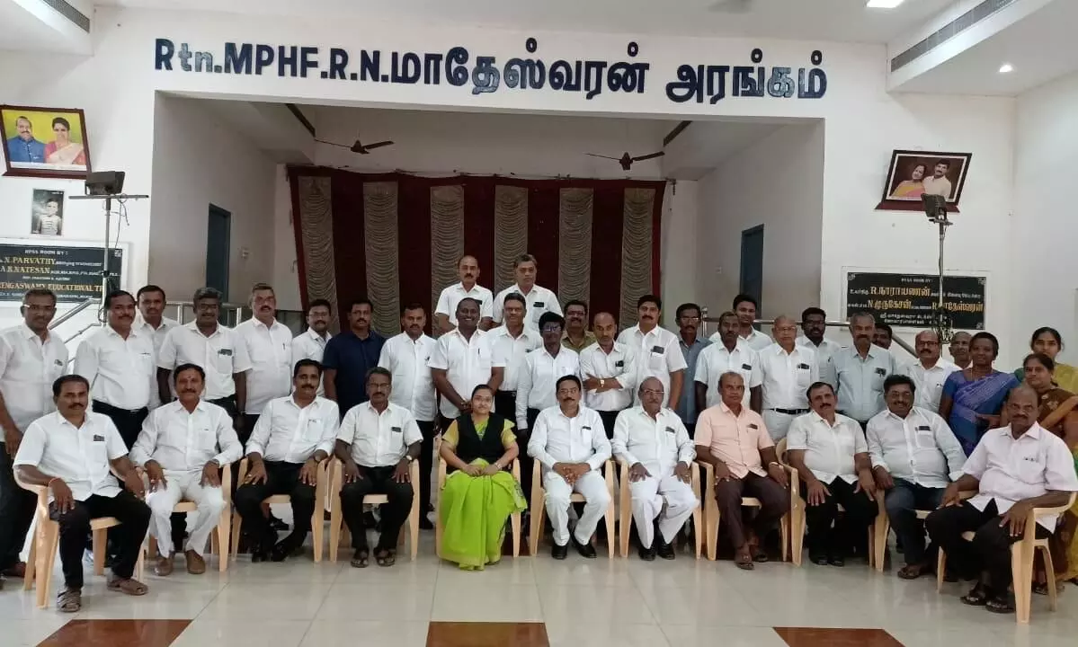 குமாரபாளையத்தில் வழக்கறிஞர் சங்க முப்பெரும் விழா குமாரபாளையத்தில் வழக்கறிஞர் சங்க முப்பெரும் விழா