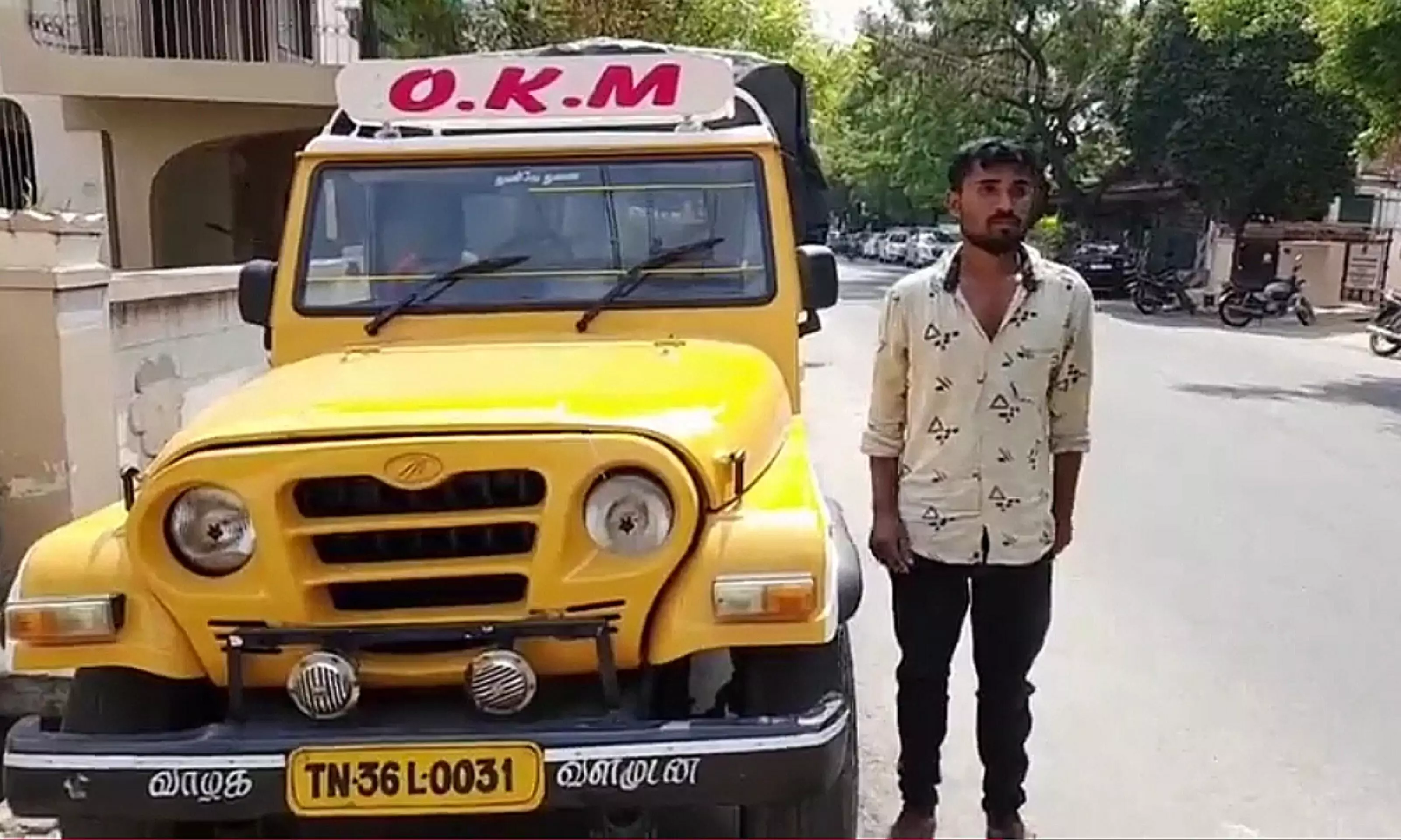 கோபி அருகே சரக்கு வேனில் கடத்த முயன்ற 3.5 டன் ரேஷன் அரிசி பறிமுதல் கோபி அருகே சரக்கு வேனில் கடத்த முயன்ற 3.5 டன் ரேஷன் அரிசி பறிமுதல்