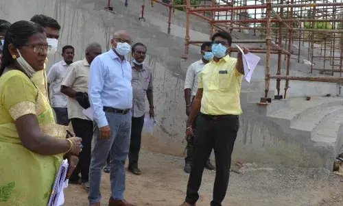 சீர்மிகு திட்டத்தில் பல்வேறு பணிகள் ஒரு நபர் விசாரணை குழு அதிகாரி ஆய்வு