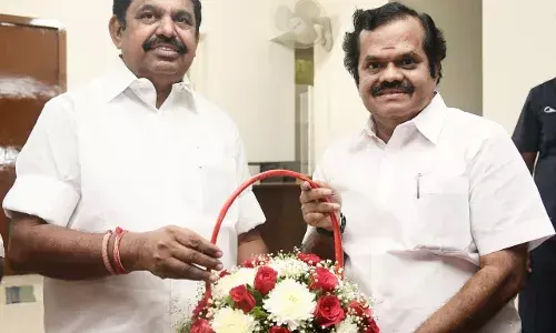 எடப்பாடி பழனிசாமியிடம் வாழ்த்து பெற்றார், மாவட்ட செயலாளர் பரஞ்ஜோதி