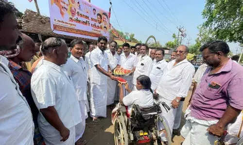 ஜெயங்கொண்டம்: தண்ணீர் பந்தலை  திறந்து வைத்த எம்எல்ஏ