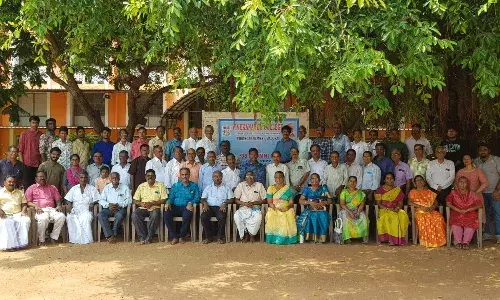 திருவேடகம் விவேகானந்தா கல்லூரி முன்னாள் மாணவர்கள் சந்திப்பு திருவேடகம் விவேகானந்தா கல்லூரி முன்னாள் மாணவர்கள் சந்திப்பு