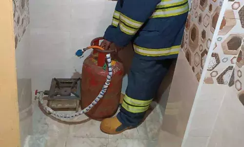 திருவொற்றியூர் வீட்டில்  கேஸ் கசிவால் பரபரப்பு: விபத்து தவிர்ப்பு