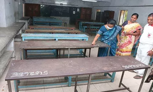 நாளை பிளஸ்-2 தேர்வுகள் தொடக்கம்: வேலூரில் 16,107 மாணவர்கள் எழுதுகின்றனர்