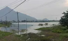 திருவண்ணாமலை மாவட்டத்தில்  திடீர் மழை: பொதுமக்கள் விவசாயிகள் மகிழ்ச்சி திருவண்ணாமலை மாவட்டத்தில்  திடீர் மழை: பொதுமக்கள் விவசாயிகள் மகிழ்ச்சி