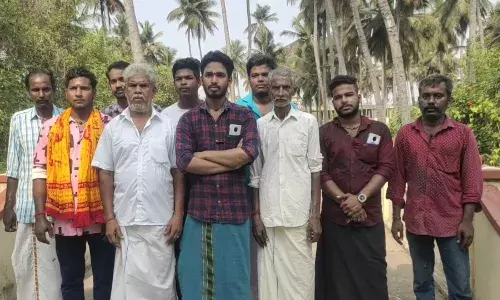 சமய உரிமை -ஆதீனம்  பல்லக்கு தூக்குபவர்கள் முதல்வருக்கு கோரிக்கை சமய உரிமை -ஆதீனம்  பல்லக்கு தூக்குபவர்கள் முதல்வருக்கு கோரிக்கை