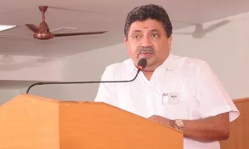 அரசுப்பணி தேர்வுகளுக்கு விண்ணப்பிக்க செயலி அறிமுகப்படுத்தப்படும்: அமைச்சர் பழனிவேல் தியாகராஜன் அரசுப்பணி தேர்வுகளுக்கு விண்ணப்பிக்க செயலி அறிமுகப்படுத்தப்படும்: அமைச்சர் பழனிவேல் தியாகராஜன்
