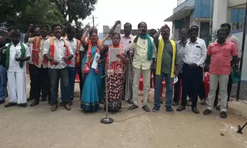 கனிமவள கொள்ளையைக் கண்டித்து கடையத்தில் கண்டன ஆர்ப்பாட்டம் கனிமவள கொள்ளையைக் கண்டித்து கடையத்தில் கண்டன ஆர்ப்பாட்டம்