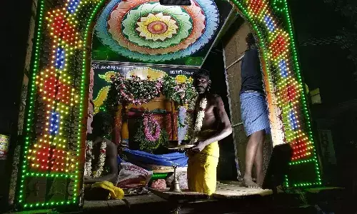 கத்தேரி மாரியம்மன் கோவில் திருவிழா தீர்த்தக்குட ஊர்வலம் கத்தேரி மாரியம்மன் கோவில் திருவிழா தீர்த்தக்குட ஊர்வலம்