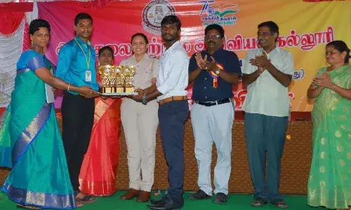 குமாரபாளையம் அரசு கலை அறிவியல் கல்லூரியில் முப்பெரும் விழா