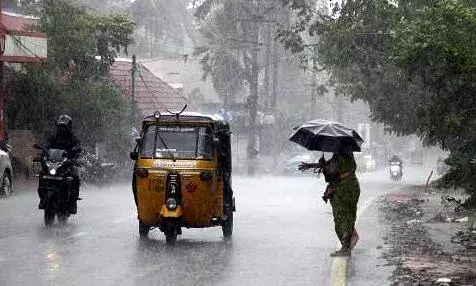 அக்னி நட்சத்திர காலத்திலும் கன மழை:   ஊட்டி ஆனது நாமக்கல்!
