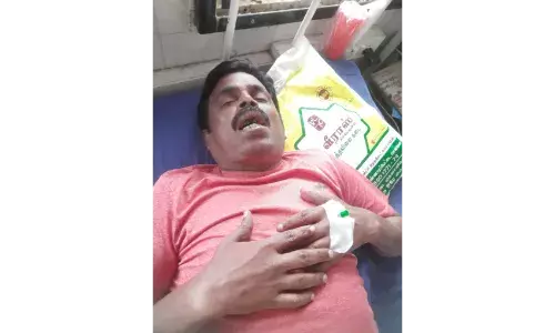 திமுக உட்கட்சி தேர்தல்: ராயபுரத்தில் மனு தாக்கல் செய்தவர் மீது தாக்குதல்