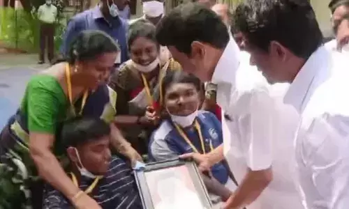 தசைத்திறன் குறைபாடுள்ள குழந்தைகளுக்கான சிறப்பு பள்ளி கட்டடம்: முதல்வர் திறந்து வைத்தார்