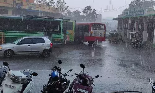 ஈரோடு மாவட்டத்தில் நேற்று பெய்த மழை அளவு விவரம் ஈரோடு மாவட்டத்தில் நேற்று பெய்த மழை அளவு விவரம்