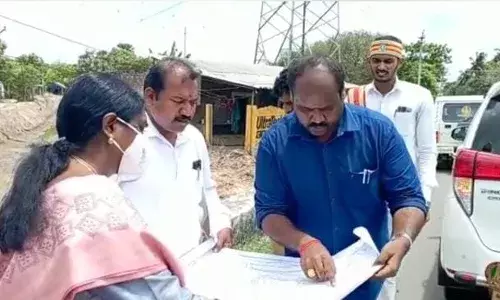 மேட்டூர் அணை மே மாதம் 24 ம்தேதி திறக்க திட்டம்:  தூர்வாரும் பணிகள் தீவிரம் மேட்டூர் அணை மே மாதம் 24 ம்தேதி திறக்க திட்டம்:  தூர்வாரும் பணிகள் தீவிரம்