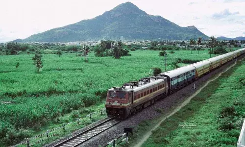 விழுப்புரம்-காட்பாடி பயணிகள் ரயில் விரைவு ரயிலாக மாற்றம்: தென்னக ரயில்வே அறிவிப்பு விழுப்புரம்-காட்பாடி பயணிகள் ரயில் விரைவு ரயிலாக மாற்றம்: தென்னக ரயில்வே அறிவிப்பு