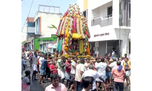 நாமக்கல் பலபட்டறை மாரியம்மன் கோயில் தேர் திருவிழா கோலாகலம் நாமக்கல் பலபட்டறை மாரியம்மன் கோயில் தேர் திருவிழா கோலாகலம்