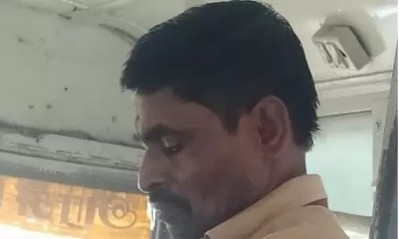 மாற்றுத்திறனாளிகளை அவமானப்படுத்திய நடத்துநர் மாற்றுத்திறனாளிகளை அவமானப்படுத்திய நடத்துநர்