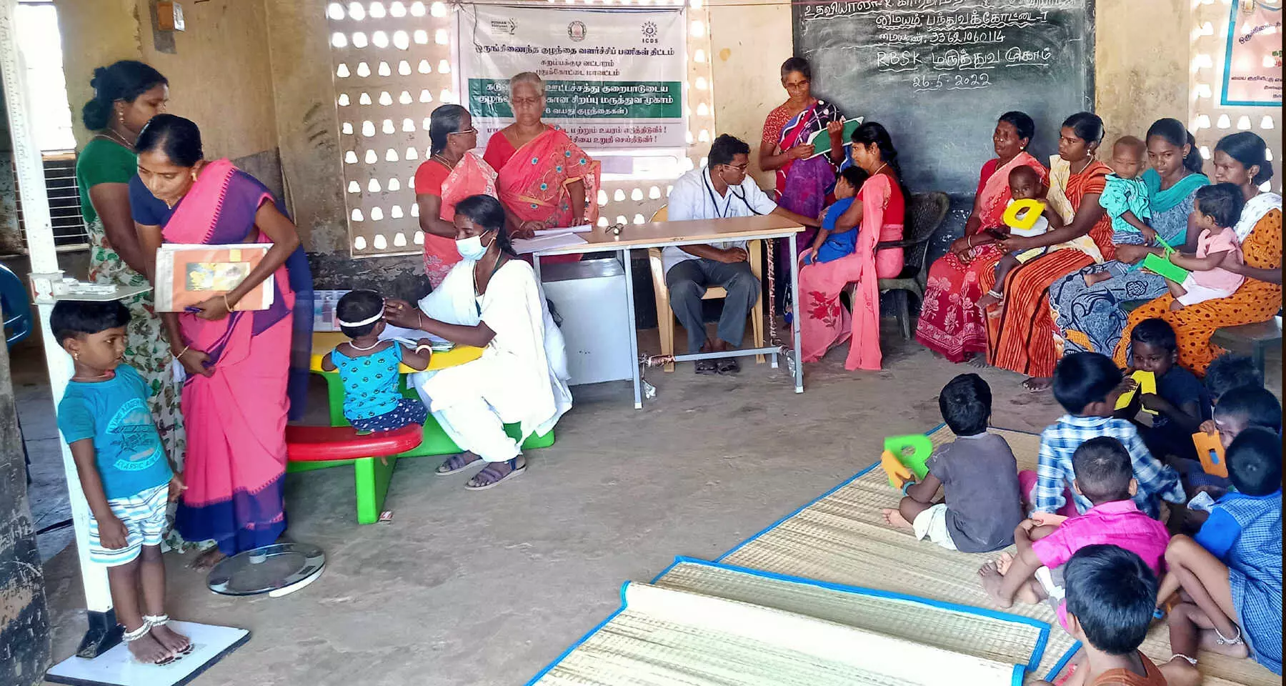 குழந்தைகளுக்கு ஊட்டச்சத்து குறைபாடு கண்டறியும் சிறப்பு மருத்துவ முகாம் குழந்தைகளுக்கு ஊட்டச்சத்து குறைபாடு கண்டறியும் சிறப்பு மருத்துவ முகாம்