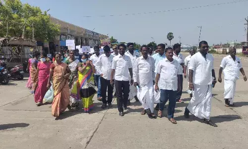 மயிலாடுதுறை மாவட்டம் தரங்கம்பாடி பேரூராட்சியில் தூய்மை பணி விழிப்புணர்வு பேரணி மயிலாடுதுறை மாவட்டம் தரங்கம்பாடி பேரூராட்சியில் தூய்மை பணி விழிப்புணர்வு பேரணி