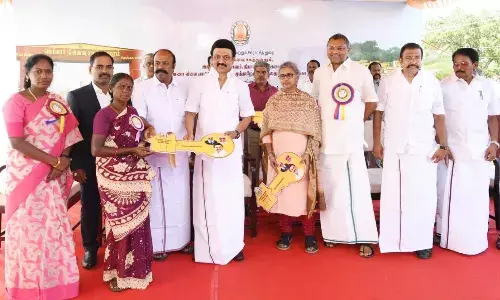 சிவகங்கை மாவட்டத்தில் நலத்திட்ட உதவிகளை வழங்கிய முதல்வர்