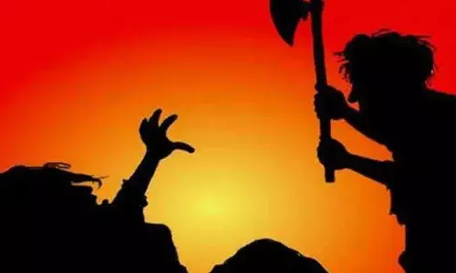 தேனி அருகே பிளஸ் 1 மாணவன் கொலை தொடர்பாக  நண்பர்கள் மூவர் கைது தேனி அருகே பிளஸ் 1 மாணவன் கொலை தொடர்பாக  நண்பர்கள் மூவர் கைது