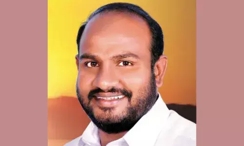 தெருவில் குப்பை எடுத்தால் ரூ.500 உடனடி பரிசு: கம்பம் கவுன்சிலர் அதிரடி தெருவில் குப்பை எடுத்தால் ரூ.500 உடனடி பரிசு: கம்பம் கவுன்சிலர் அதிரடி