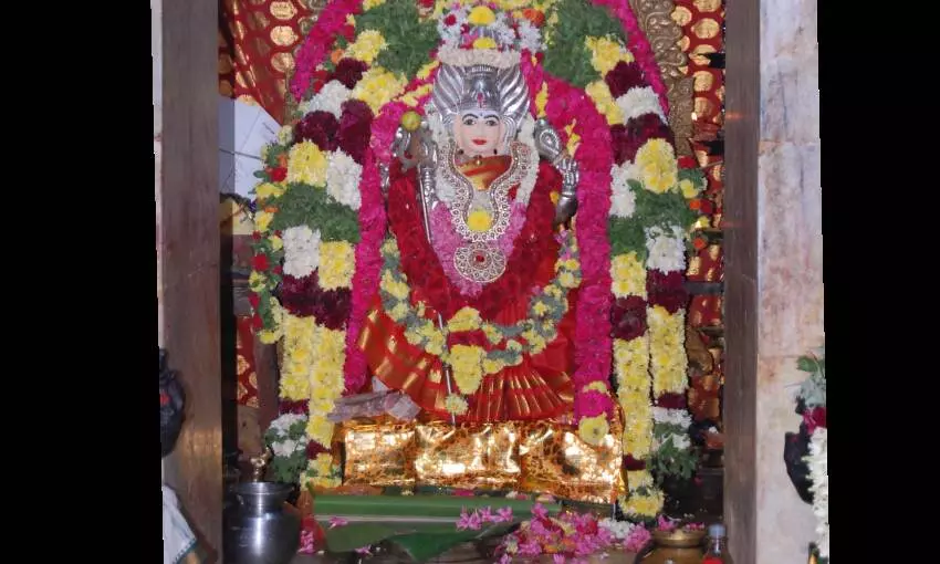 குமாரபாளையத்தில் அமாவாசையொட்டி கோவில்களில் சிறப்பு வழிபாடுகள் குமாரபாளையத்தில் அமாவாசையொட்டி கோவில்களில் சிறப்பு வழிபாடுகள்