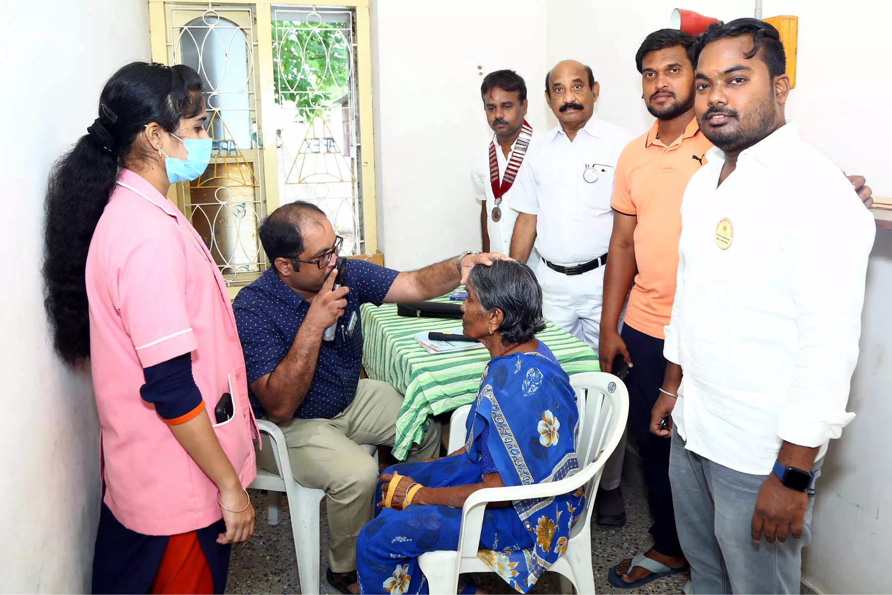அபெக்ஸ் சங்கம் சார்பில் இலவச கண் சிகிச்சை முகாம் அபெக்ஸ் சங்கம் சார்பில் இலவச கண் சிகிச்சை முகாம்