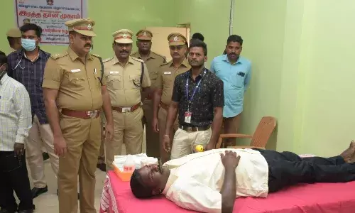 அரியலூர் ஆயுதப்படை வளாகத்தில் மாவட்ட காவல்துறையினரின் ரத்ததான முகாம் அரியலூர் ஆயுதப்படை வளாகத்தில் மாவட்ட காவல்துறையினரின் ரத்ததான முகாம்