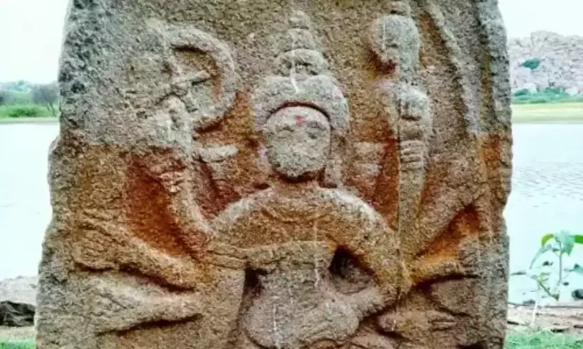 1200 ஆண்டு பழமையான துர்க்கை சிலை கண்டுபிடிப்பு 1200 ஆண்டு பழமையான துர்க்கை சிலை கண்டுபிடிப்பு