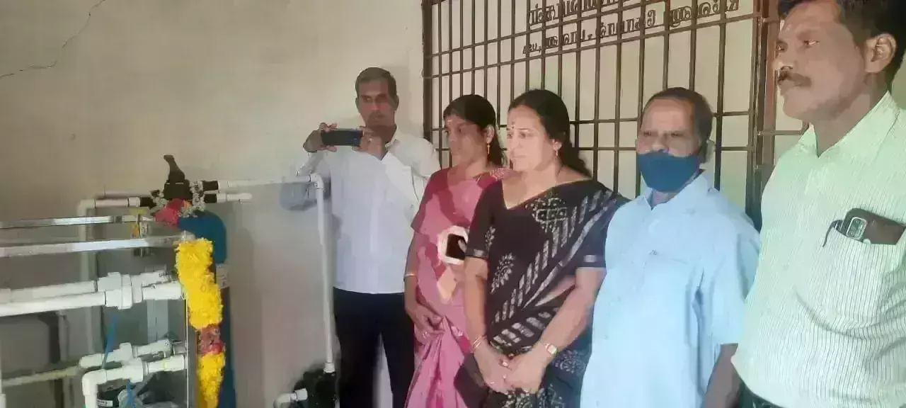 விழுப்புரம் பள்ளிக்கு முன்னாள் மாணவர்கள் வழங்கிய குடிநீர் இயந்திரம் விழுப்புரம் பள்ளிக்கு முன்னாள் மாணவர்கள் வழங்கிய குடிநீர் இயந்திரம்