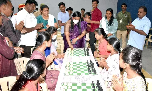 நாமக்கல்லில் செஸ் ஒலிம்பியாட் விழிப்புணர்வு செஸ் போட்டி