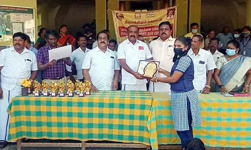 என் குப்பை என் பொறுப்பு மக்கள் இயக்க விழிப்புணர்வு போட்டி பரிசளிப்பு விழா என் குப்பை என் பொறுப்பு மக்கள் இயக்க விழிப்புணர்வு போட்டி பரிசளிப்பு விழா