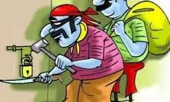 திருவண்ணாமலையில் இருசக்கர வாகன ஷோரூம் பூட்டை உடைத்து திருட முயற்சி திருவண்ணாமலையில் இருசக்கர வாகன ஷோரூம் பூட்டை உடைத்து திருட முயற்சி